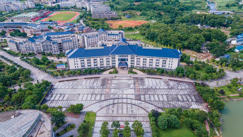 PCB样品制作：收费标准揭秘与考量因素