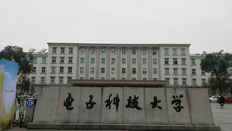 自动补偿电容柜：揭秘其工作原理与应用