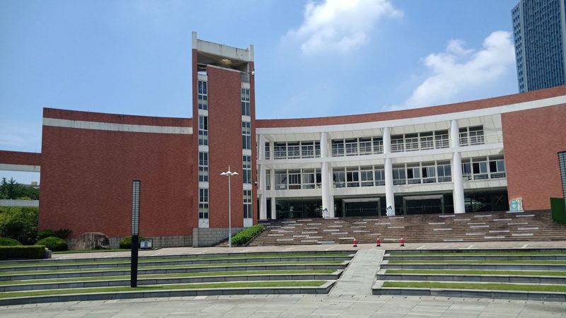 上海SMT贴片加工：揭秘其关键技术与对比评测